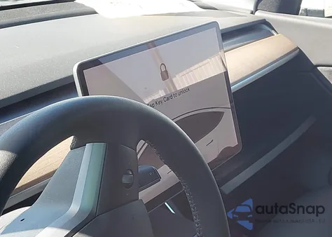 2021 Tesla Model Y Standard Range Rear-Wheel Drive из США, поврежденный, VIN 5YJYGDED4MF110400